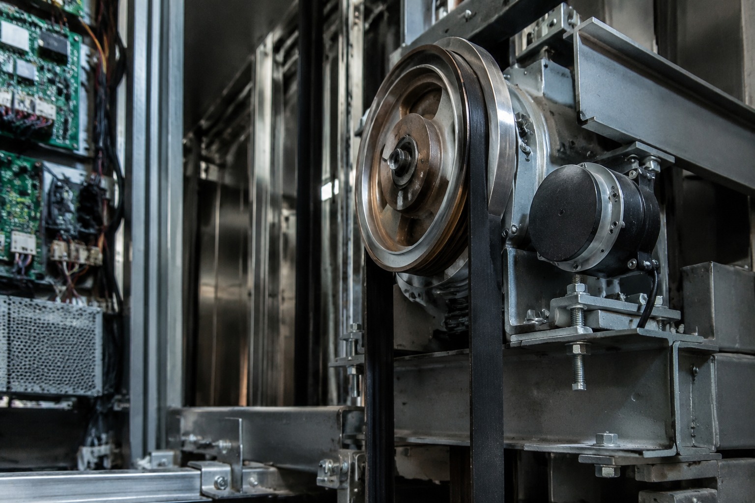 Selección de encoders para ascensores en Colombia
